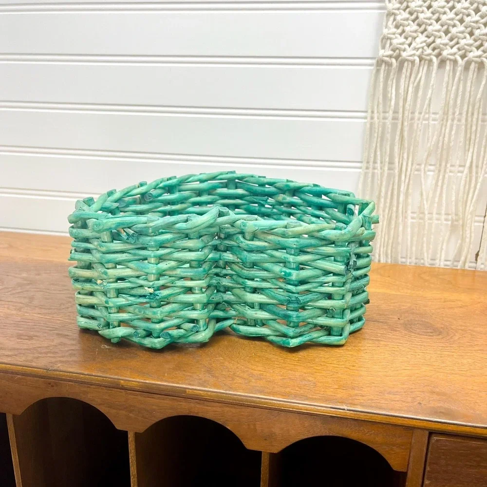 Vintage Green‎ Heart Wicker Basket: Boho Wall Decor